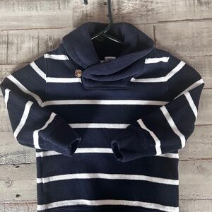 Gap, size 3 years, Navy & white pull-over